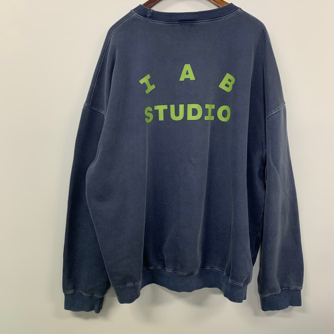 아이앱스튜디오 피그먼트 다이드 스웻셔츠 맨투맨 상품이미지4