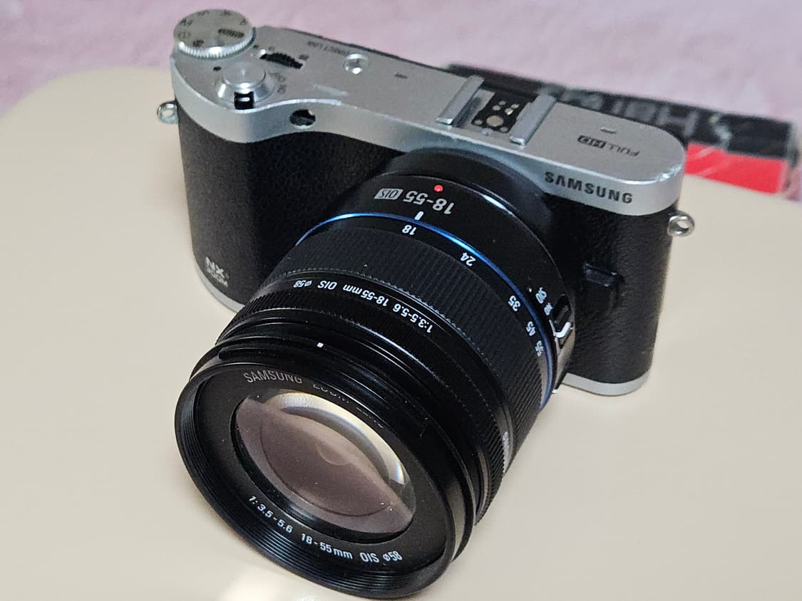 삼성 NX300M 미러리스 카메라(사용감 있음) 상품이미지2