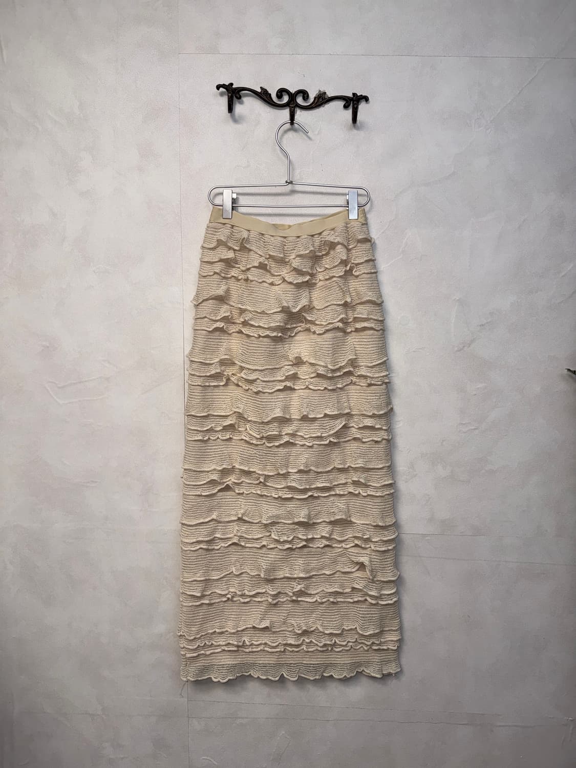 Ivory knit frill tiered banding maxi sk 상품이미지1