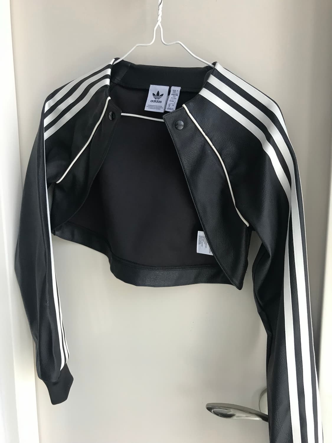 아디다스 레더 크롭 베스트 볼레로 자켓 xs 상품이미지5