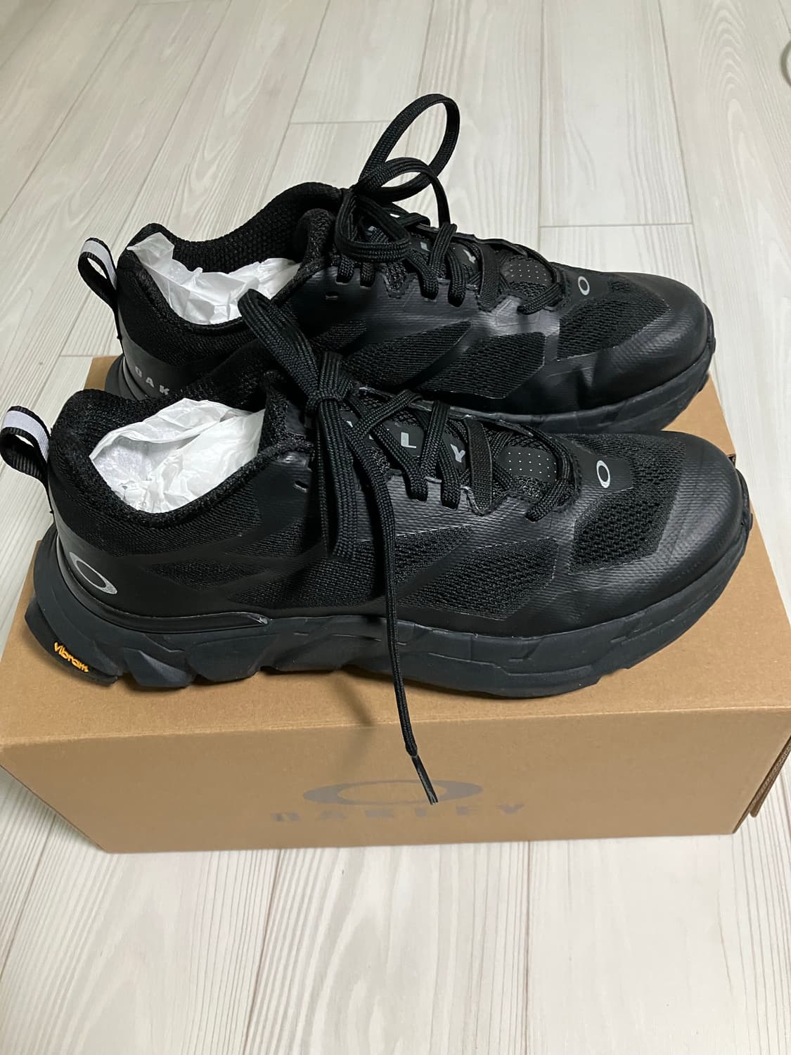 오클리 라이트 브리드 트리플 블랙 상품이미지4