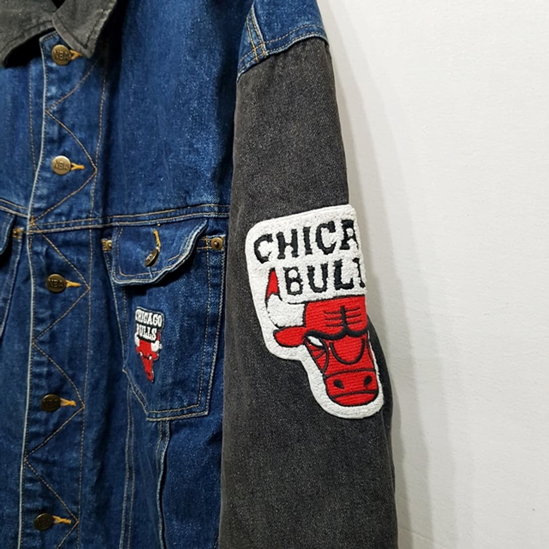 NBA 오피셜 시카고불스 데님 누빔 자켓 상품이미지4