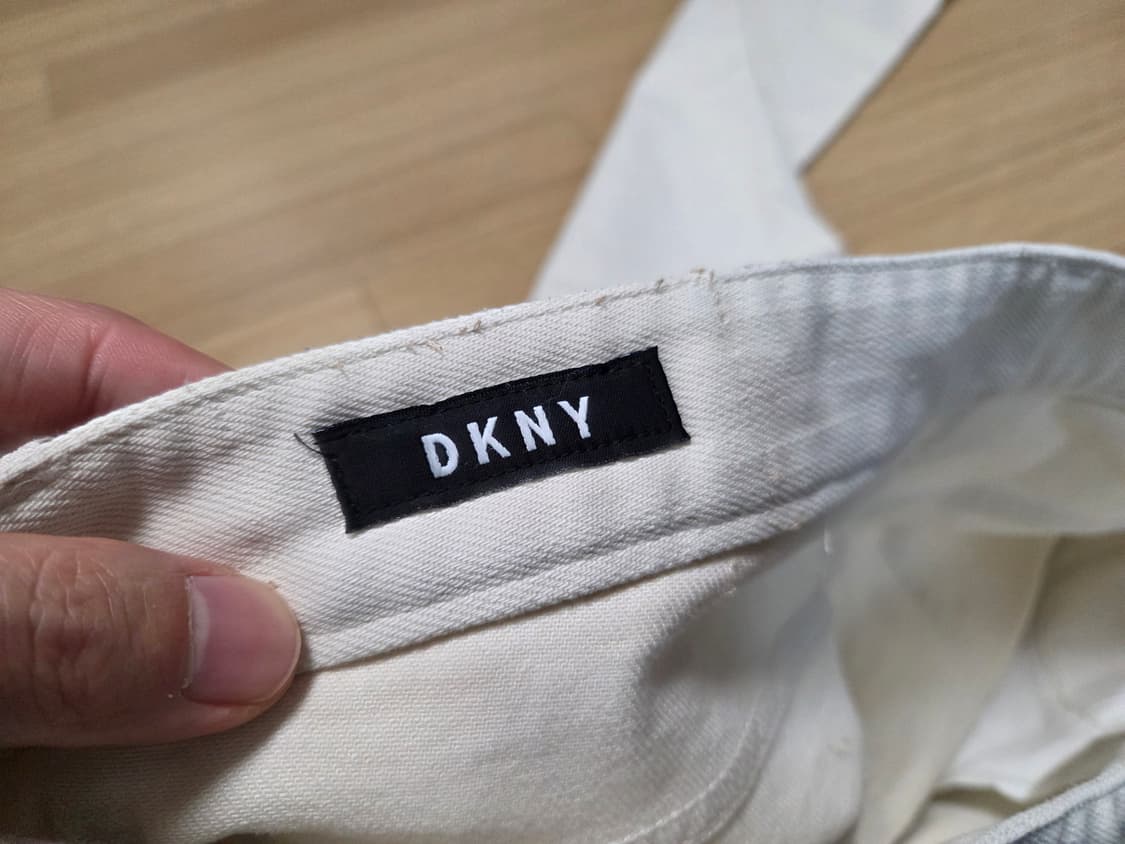 DKNY 크림 데님 팬츠 상품이미지6