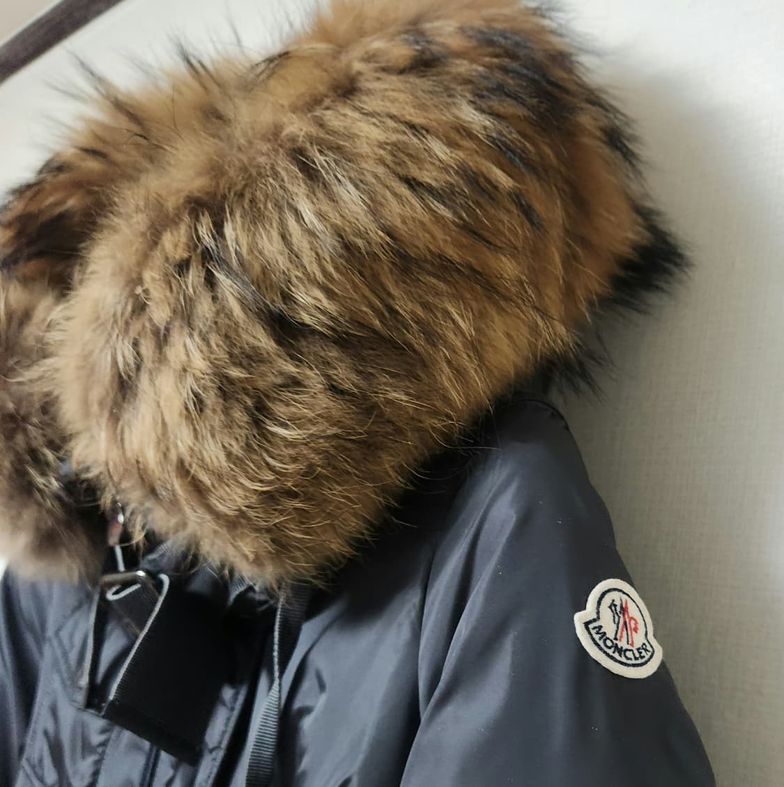 [정품] 몽클레어 패딩 자켓 코발트 경량 0 (여성용) 새상품급 한정판 상품이미지2