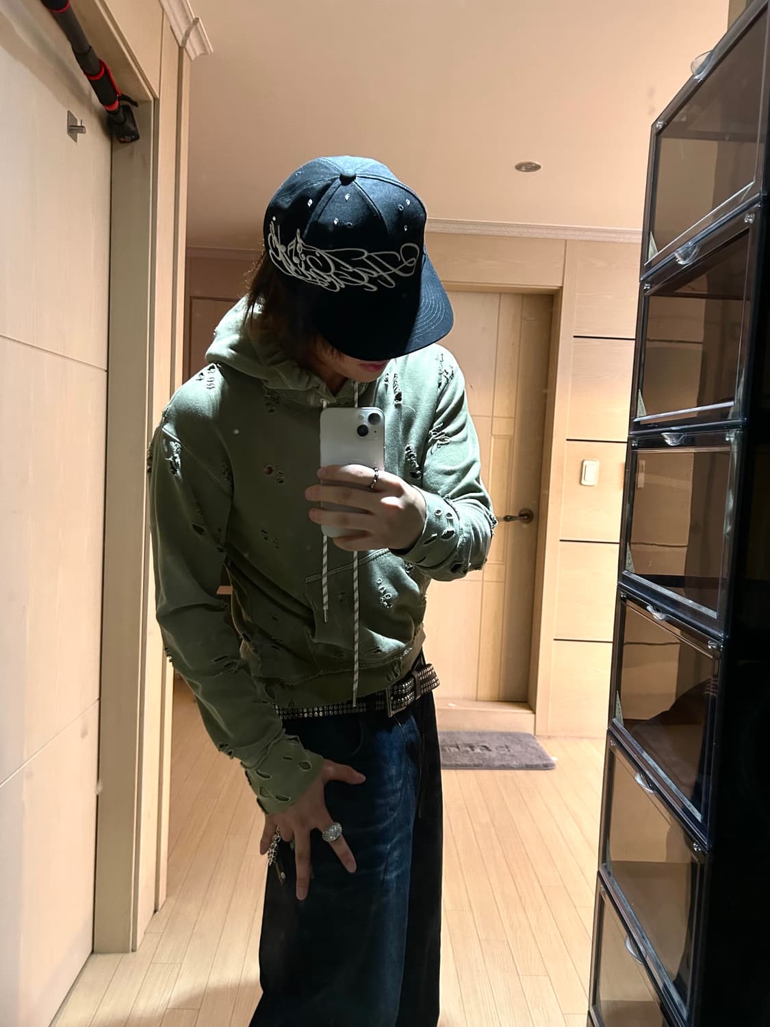 Zadig&Voltaire Destroyed Detail Hoodie 상품이미지5