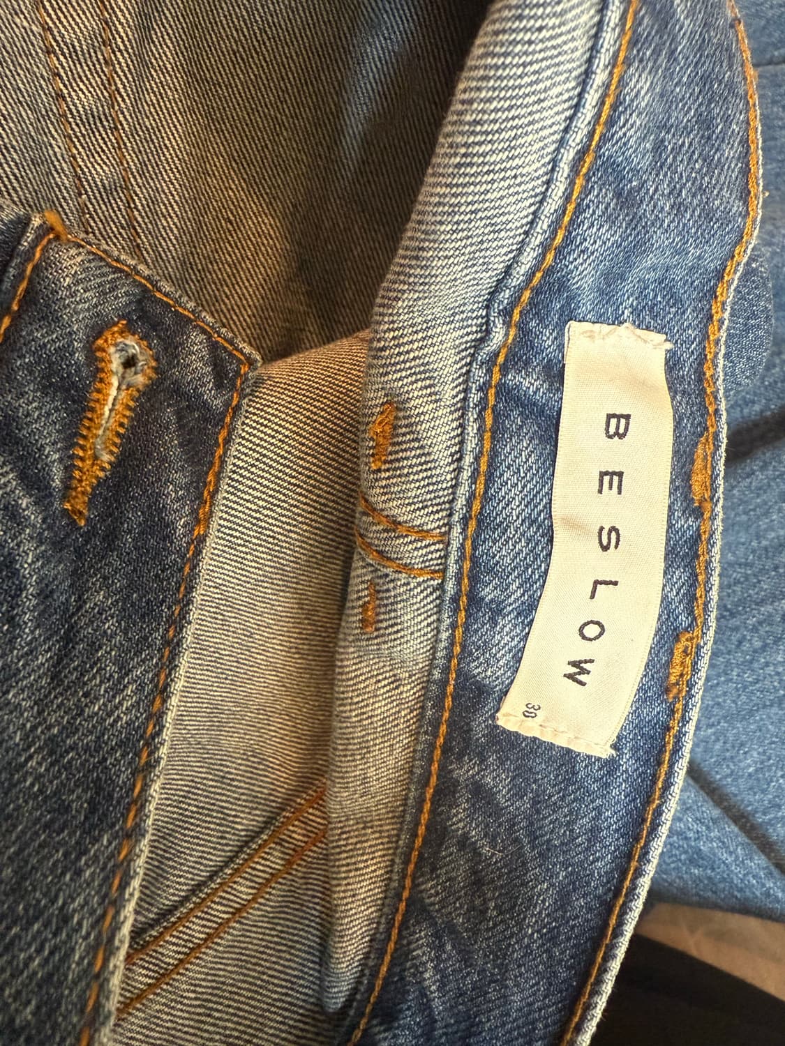 30) 비슬로우 원턱 데님 ONE TUCK JEAN MEDIUM WASH 상품이미지4