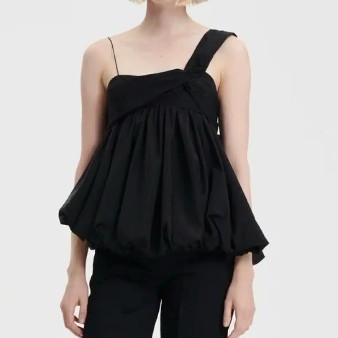 [UK10] 세실리아반센 나시 Top 상품이미지2