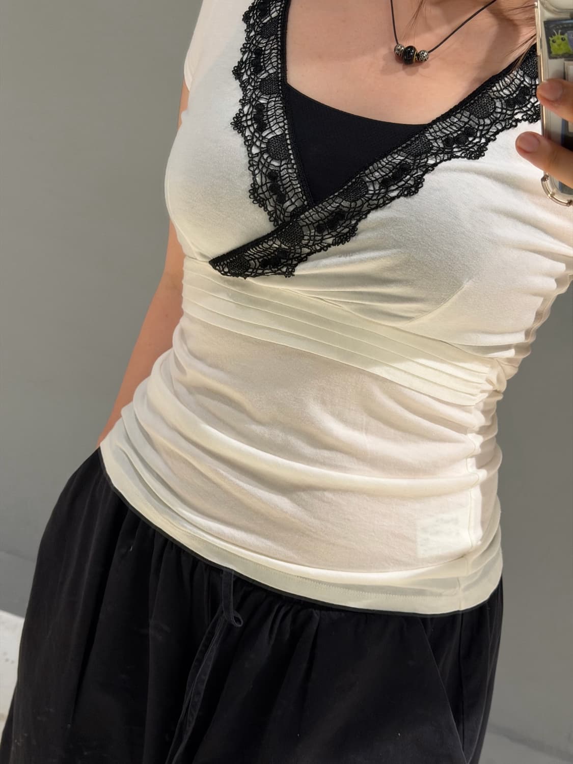 lace line detail wrap design top 상품이미지4