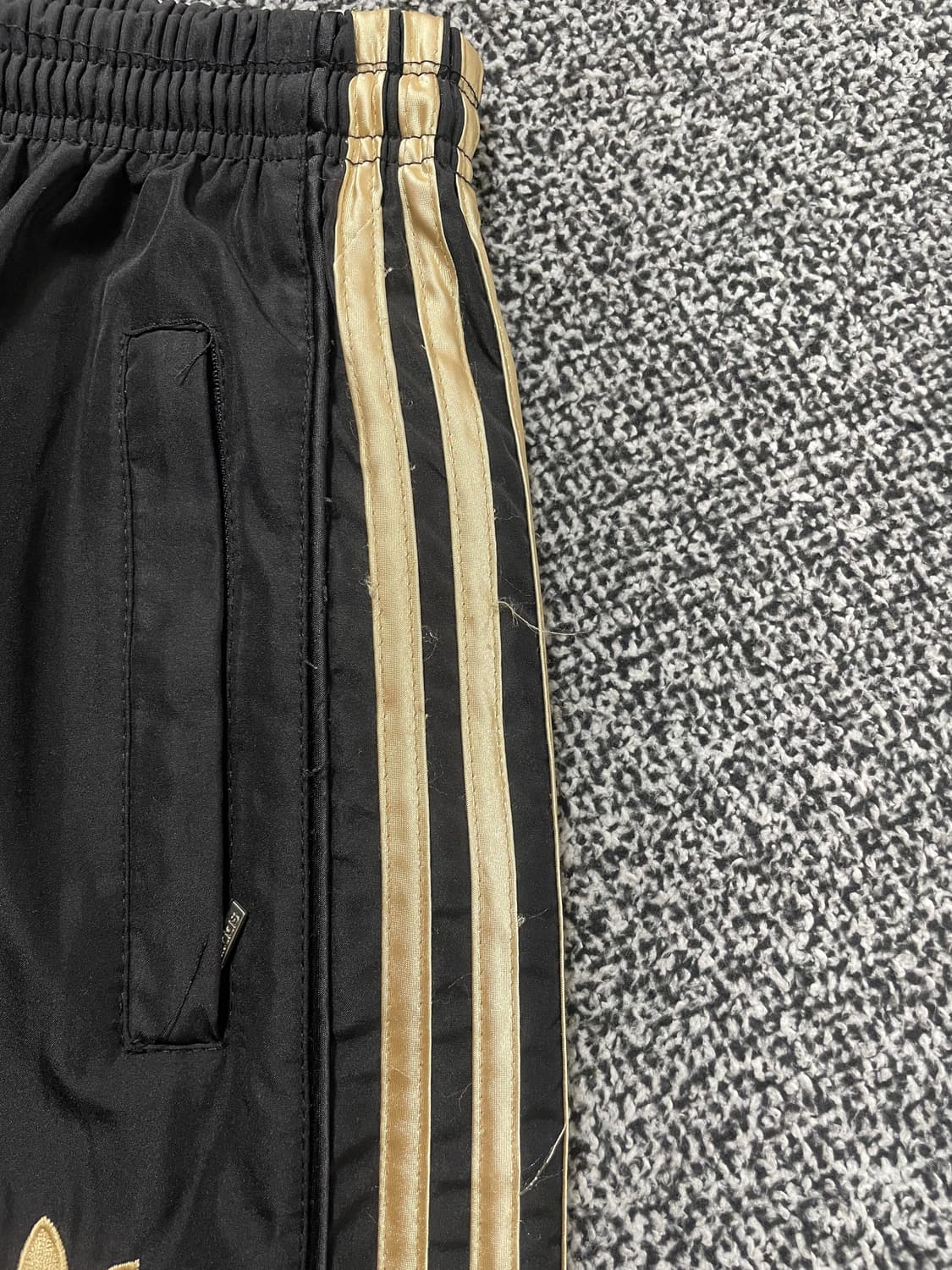 빈티지9. 아디다스 00's 블랙 골드 셋업 바람막이 트랙탑 츄바 상품이미지6