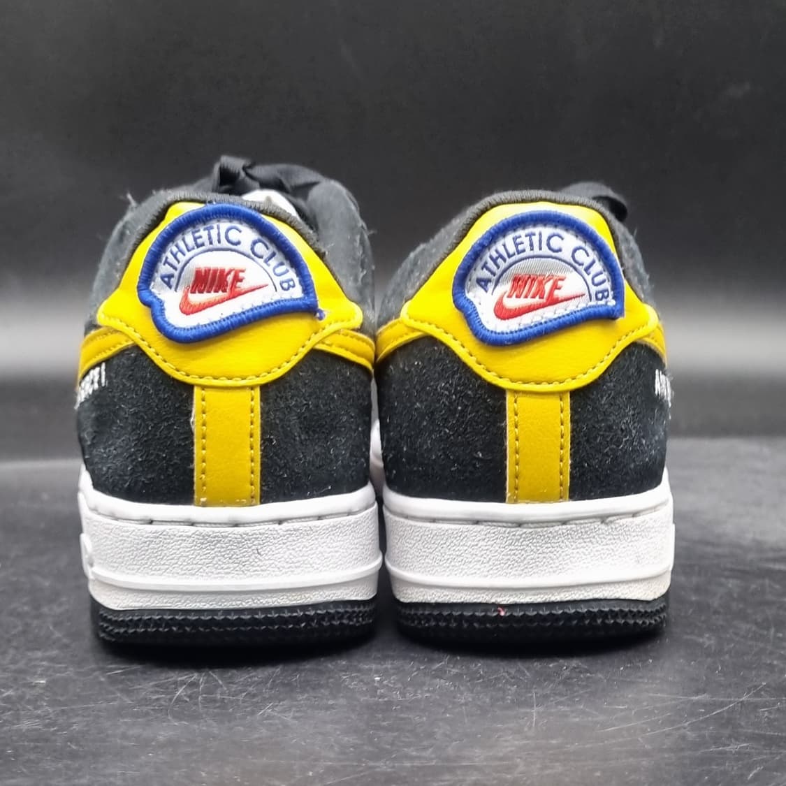 나이키 에어포스1 애슬레틱클럽블랙운동화235 상품이미지4