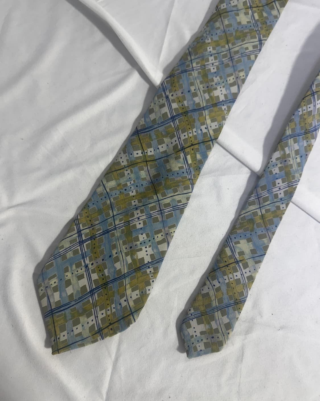 이세이미야케 디자인 스튜디오 아트 실크 넥타이 상품이미지1