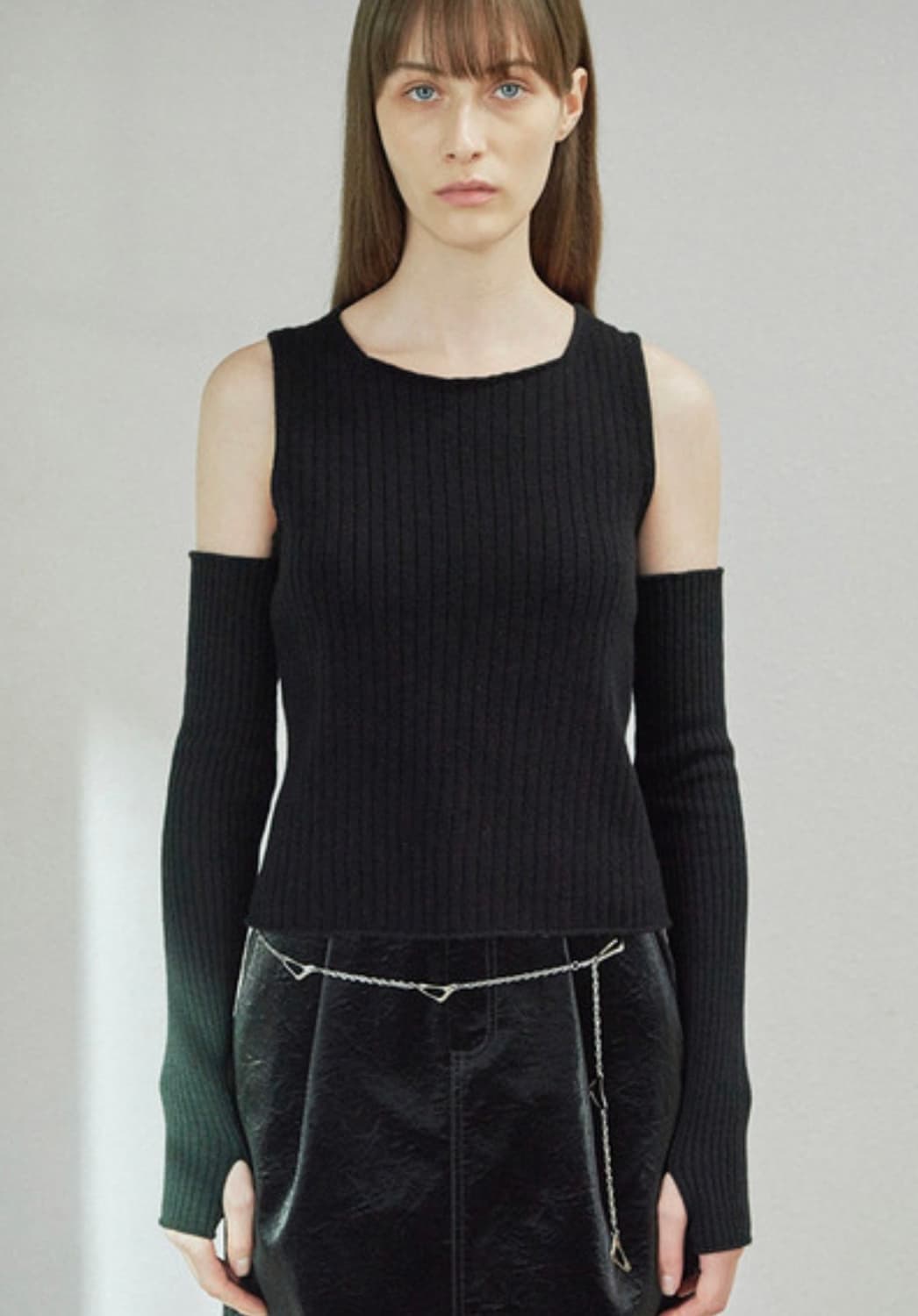 Diagonal warmer knit top 상품이미지3