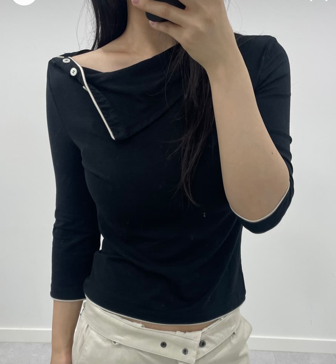 [새상품] 잡화룸 OPEN BUTTON NECK 2.0 / 리포스 상품이미지5