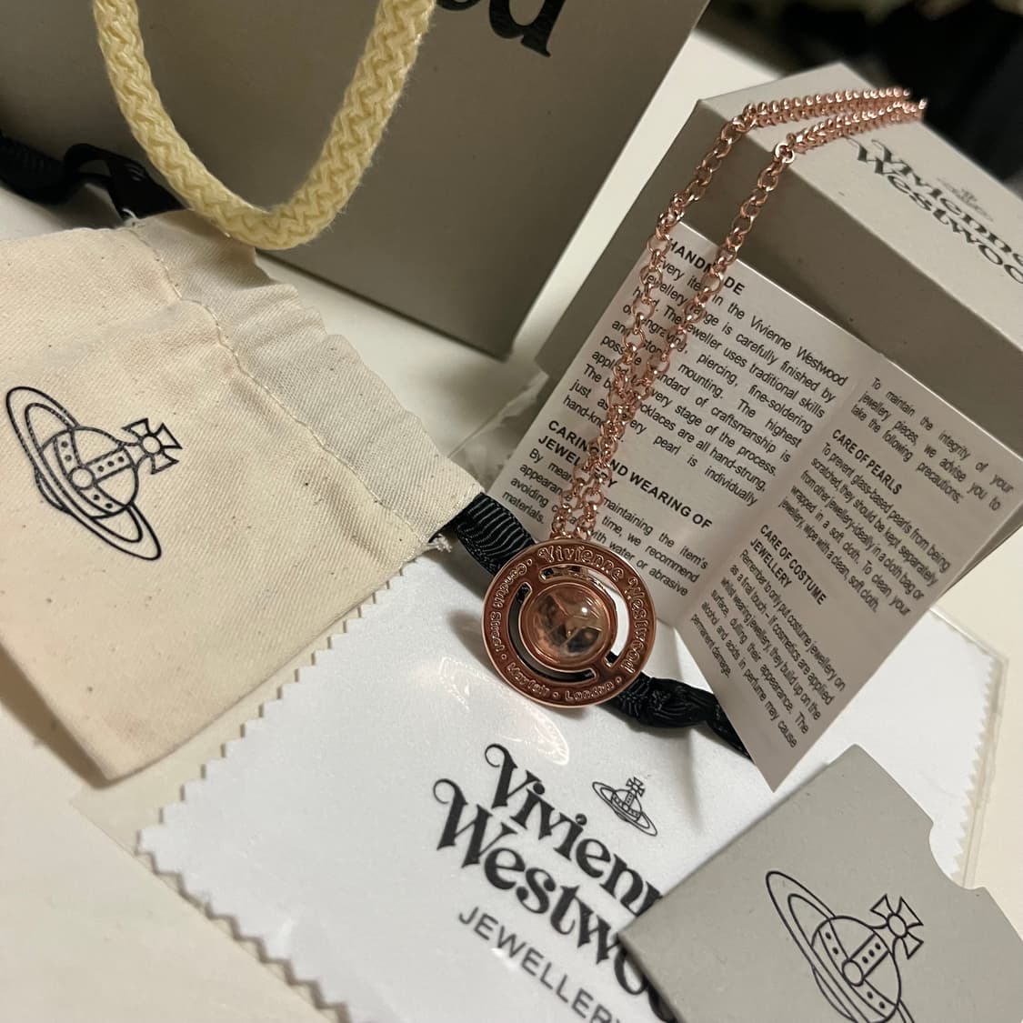 비비안웨스트우드 뉴 타이니 orb 목걸이 로즈골드 풀박스 상품이미지4