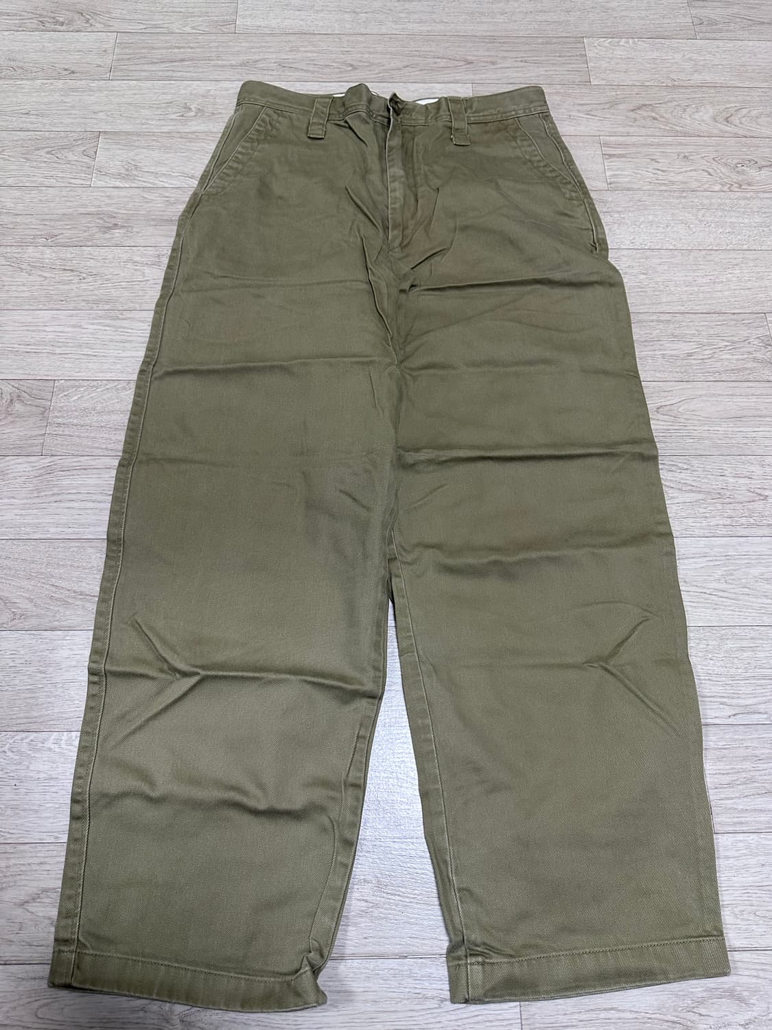 (31) 유니클로 U 23FW 와이드 핏 치노팬츠 브라운 상품이미지1