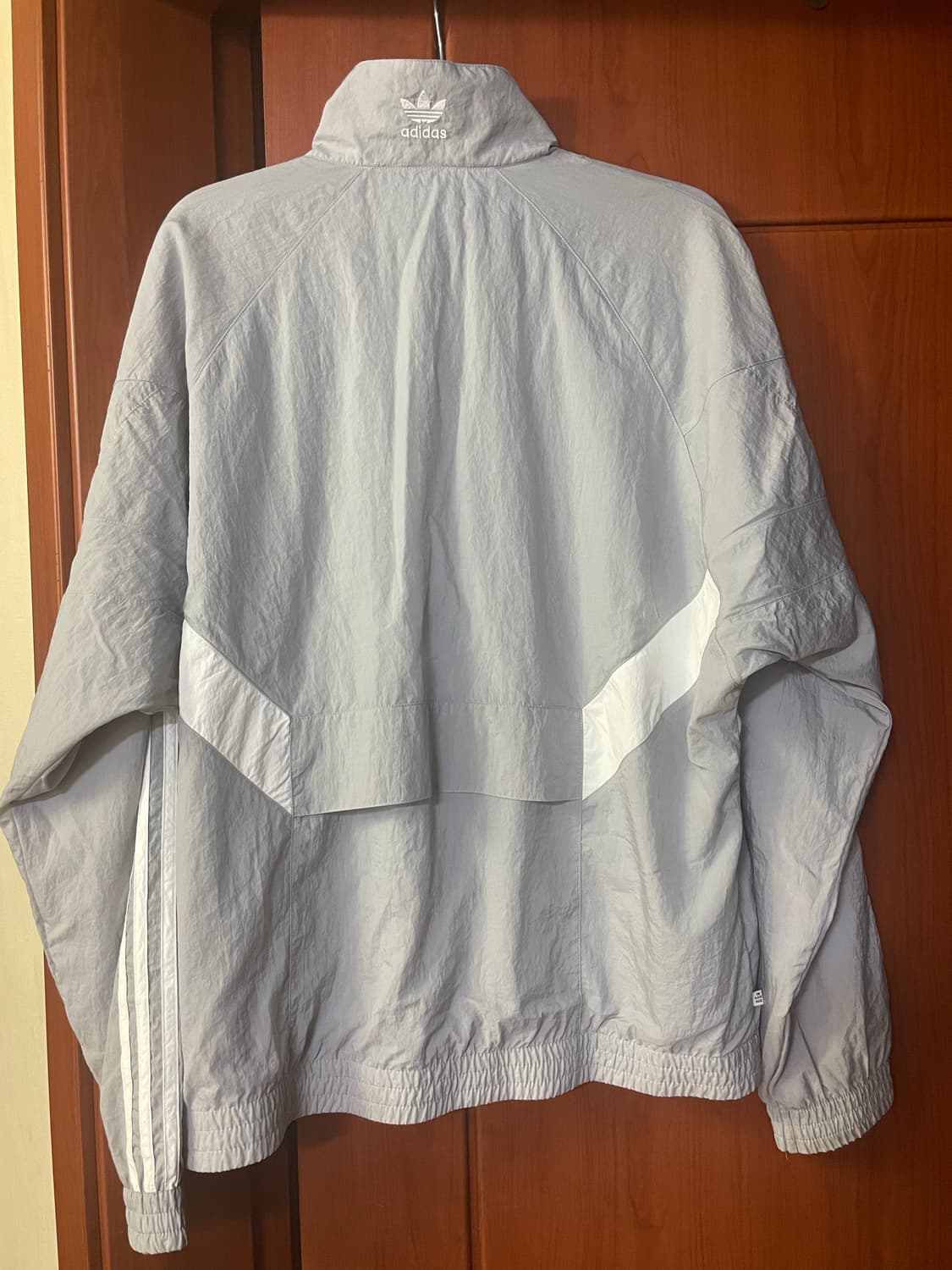 아디다스 HK7320 리카이브 트랙 자켓 바람막이 L/100 상품이미지2