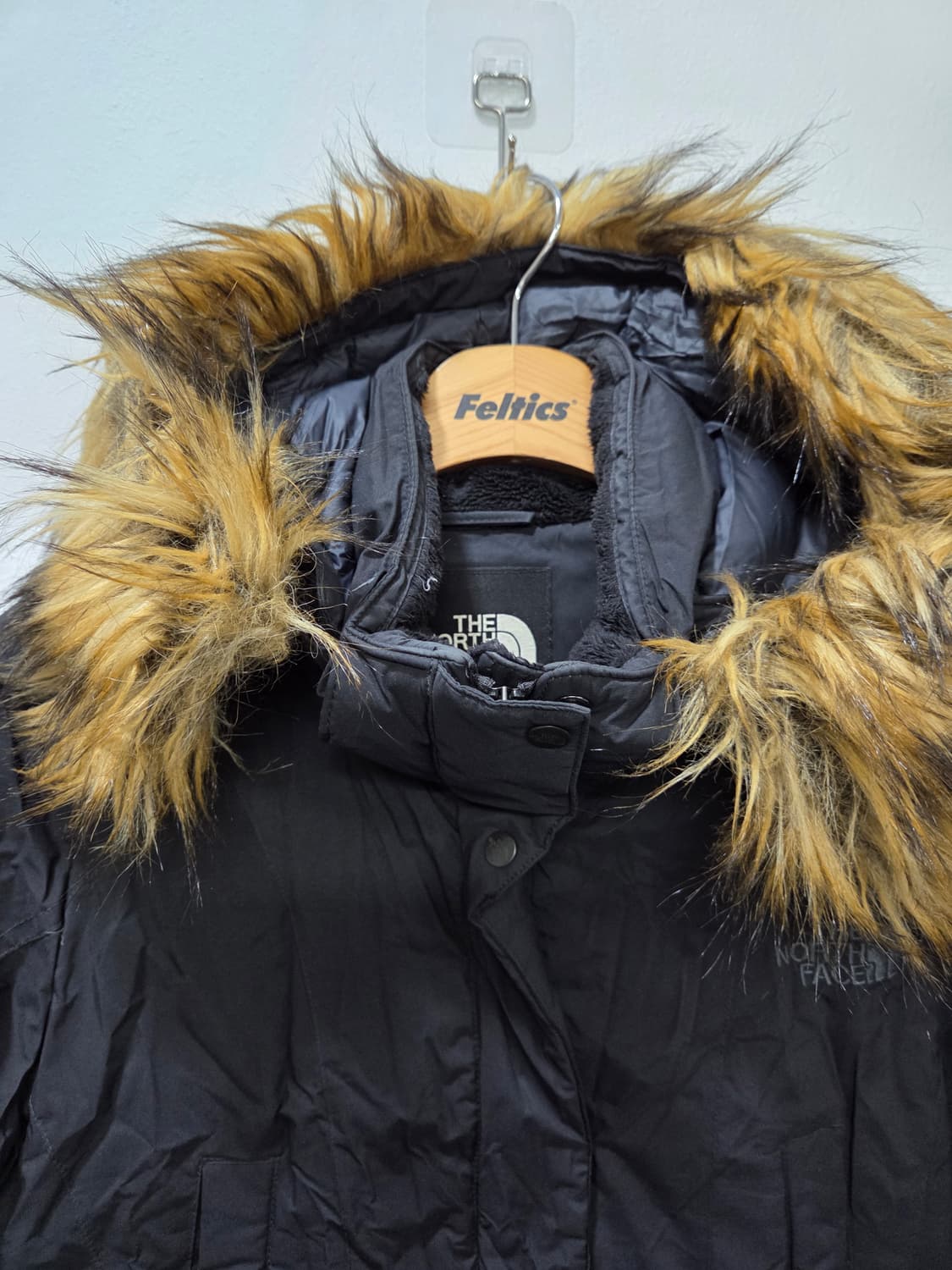 노스페이스 1211-13. 여성 블랙 롱 패딩 퍼 후드 85 상품이미지3