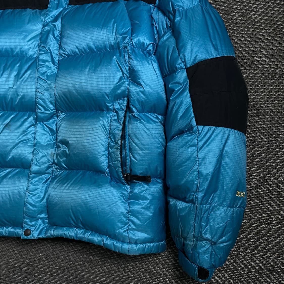 아디다스 하이킹 벌키 800 구스다운 푸퍼 패딩y 4814 상품이미지3