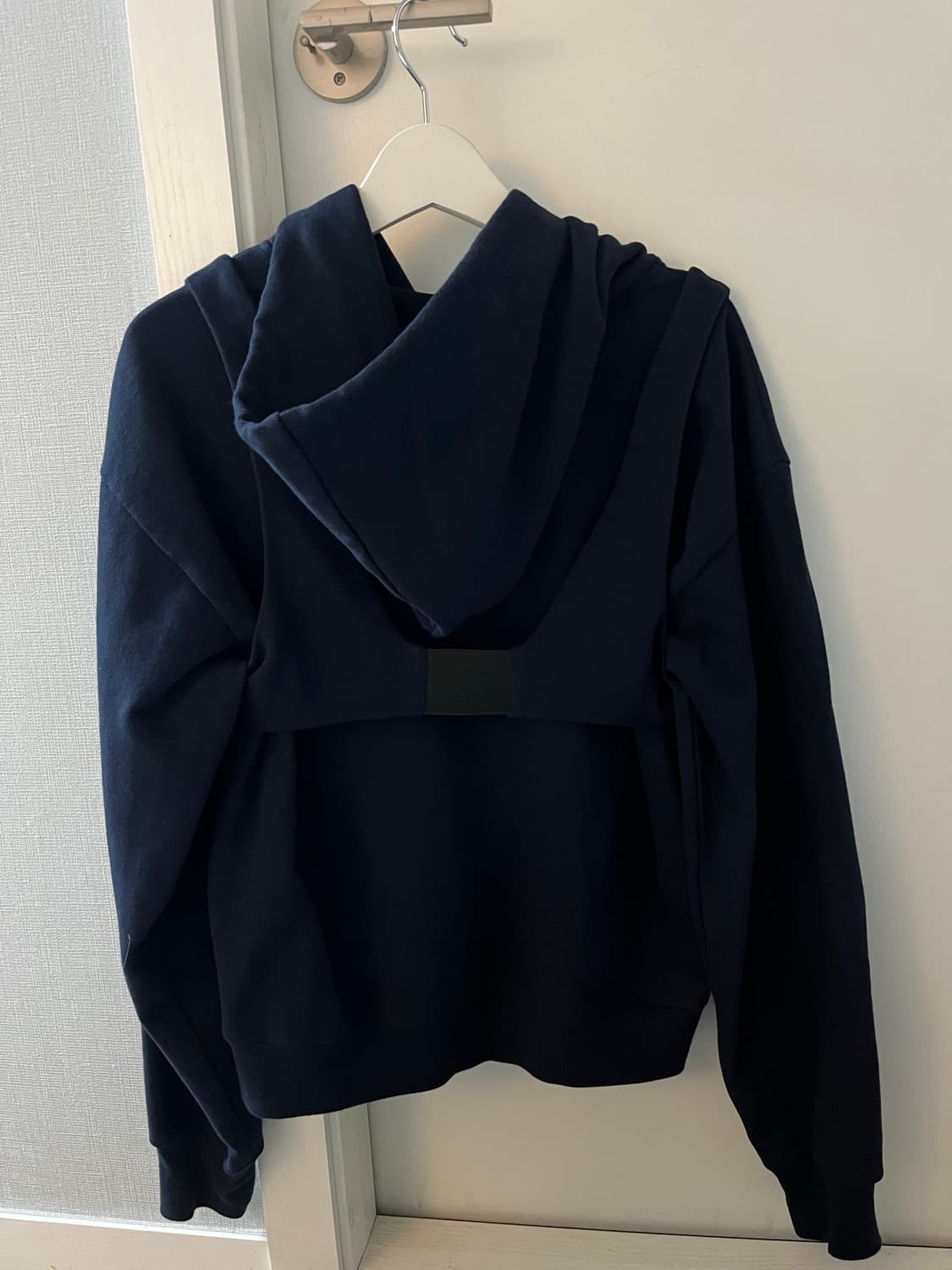 Pushbutton cut out bra hood zipup navy 상품이미지5