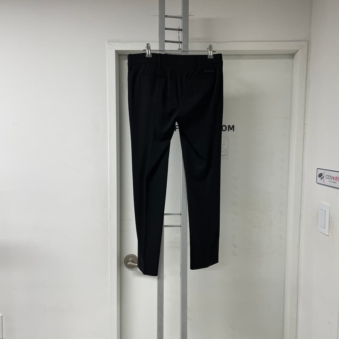 프라다 블랙 슬랙스 40(W) 상품이미지4