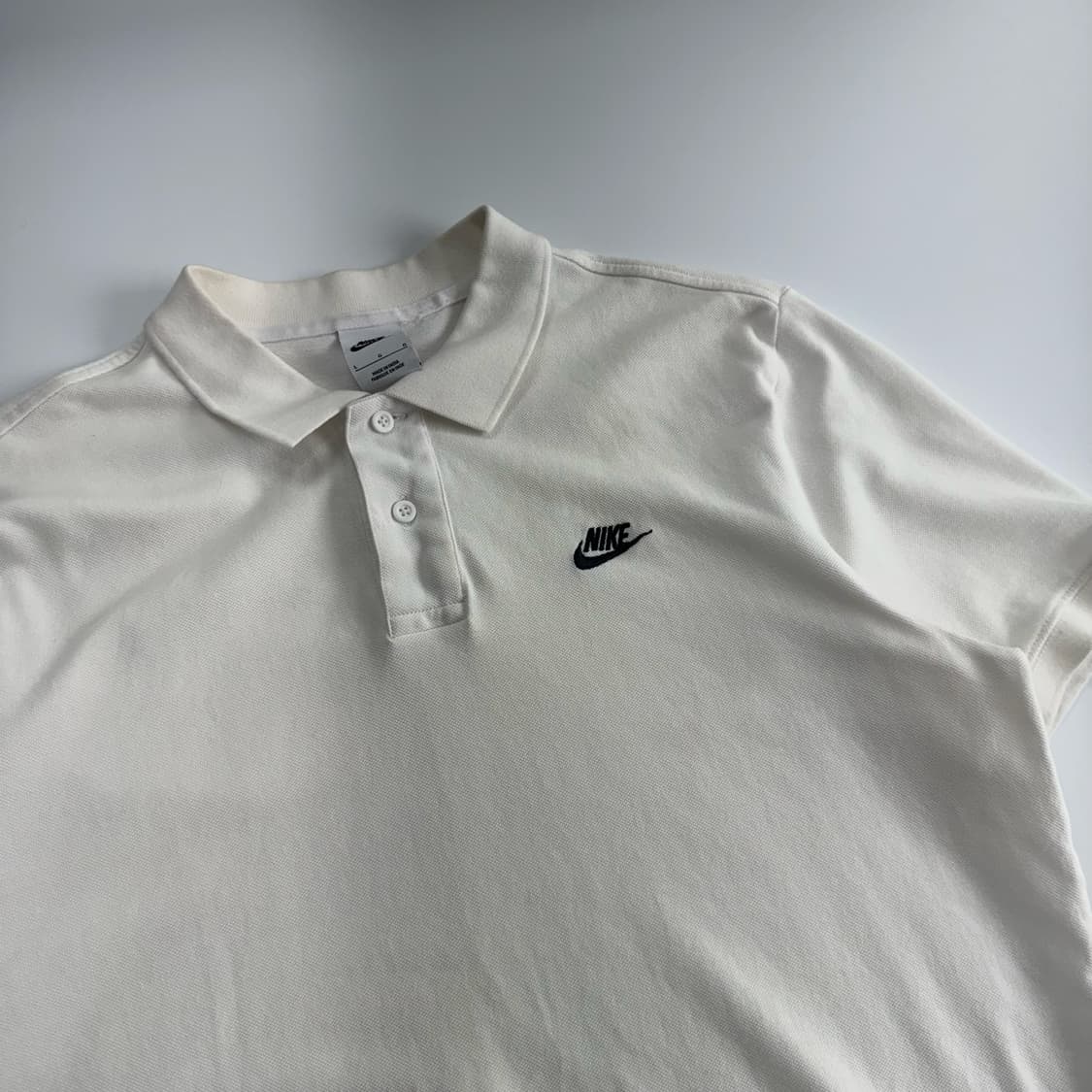 Nike 나이키 스몰로고 화이트 카라 반팔  상품이미지4