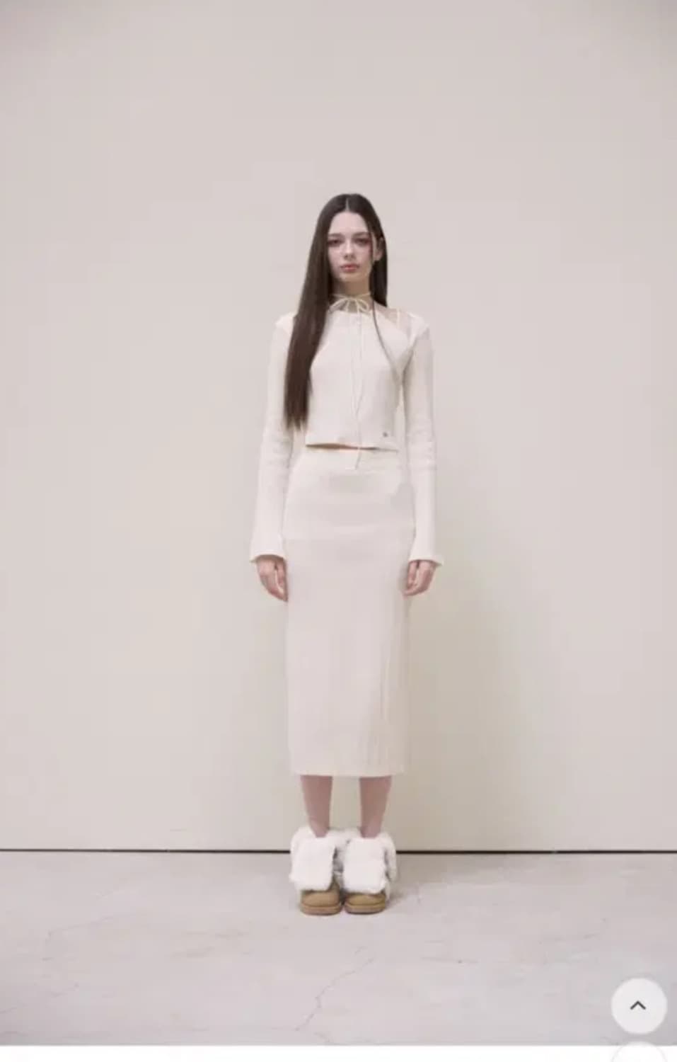 라벨르블랑 스노우 홀터넥 니트 아이보리 상품이미지1