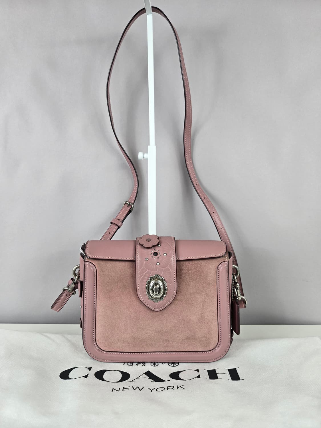 COACH 코치 페이지 크로스바디 인 글러브탠 가방 정품 크로스백 상품이미지2