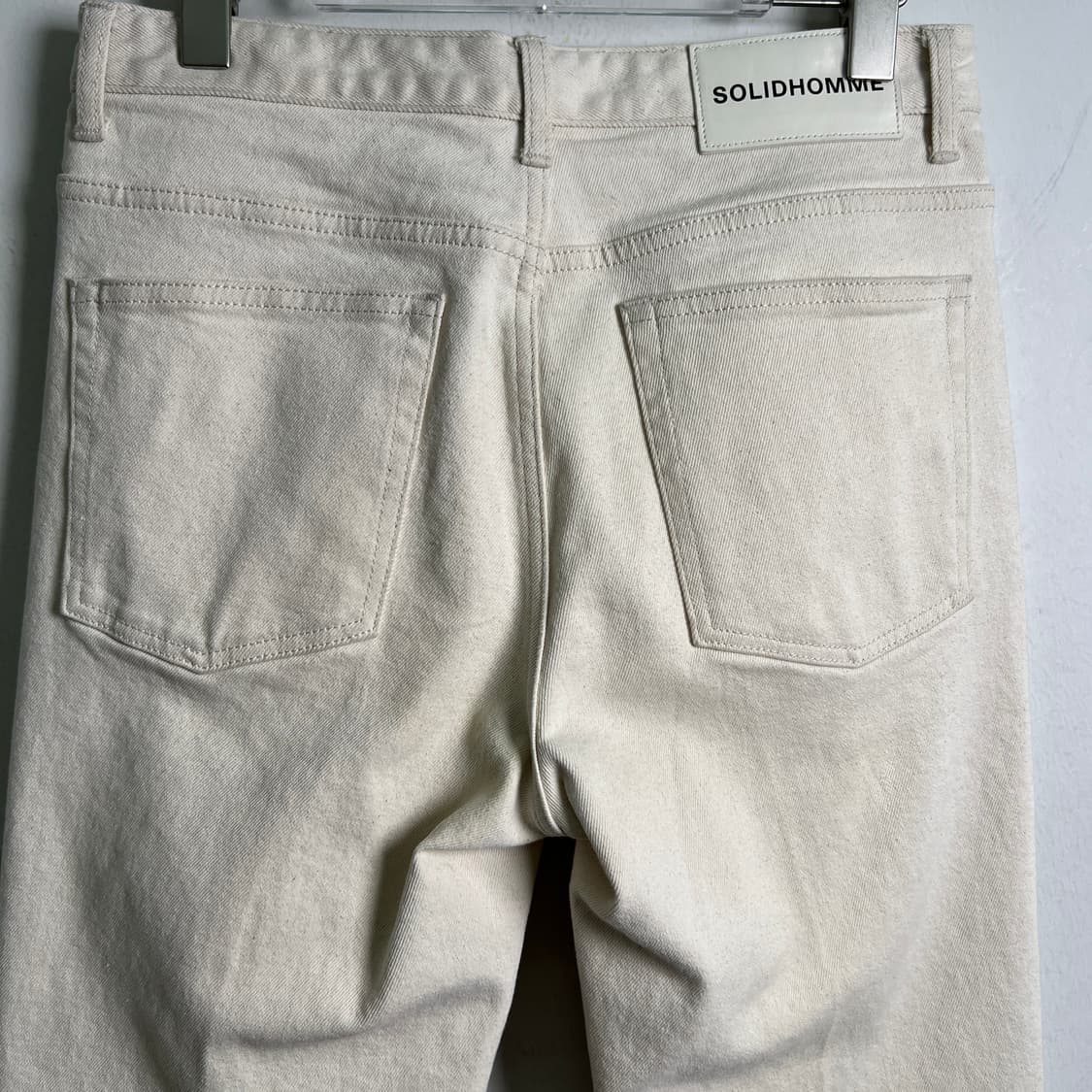 솔리드옴므 크림 테이퍼드 컷 데님 팬츠 32 상품이미지6