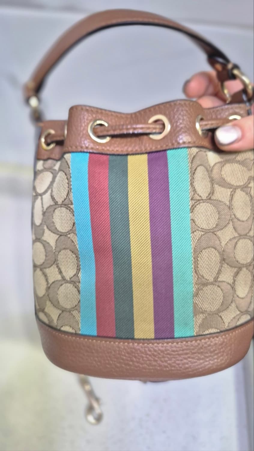 코치 시그니처 미니 버킷백  상품이미지9