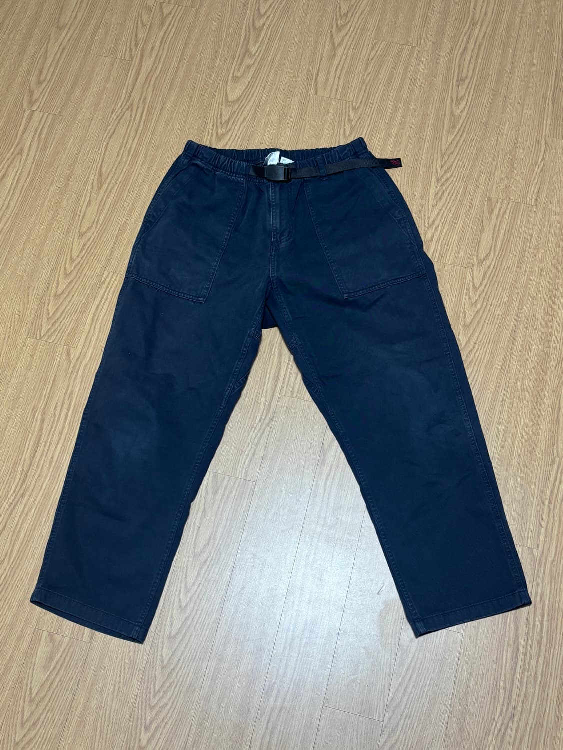 그라미치 루즈 테이퍼드 팬츠 M 네이비 상품이미지2