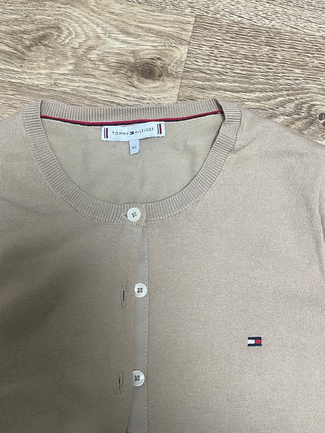 타미힐피거 여성 가디건 xs사이즈입니다. 상품이미지2