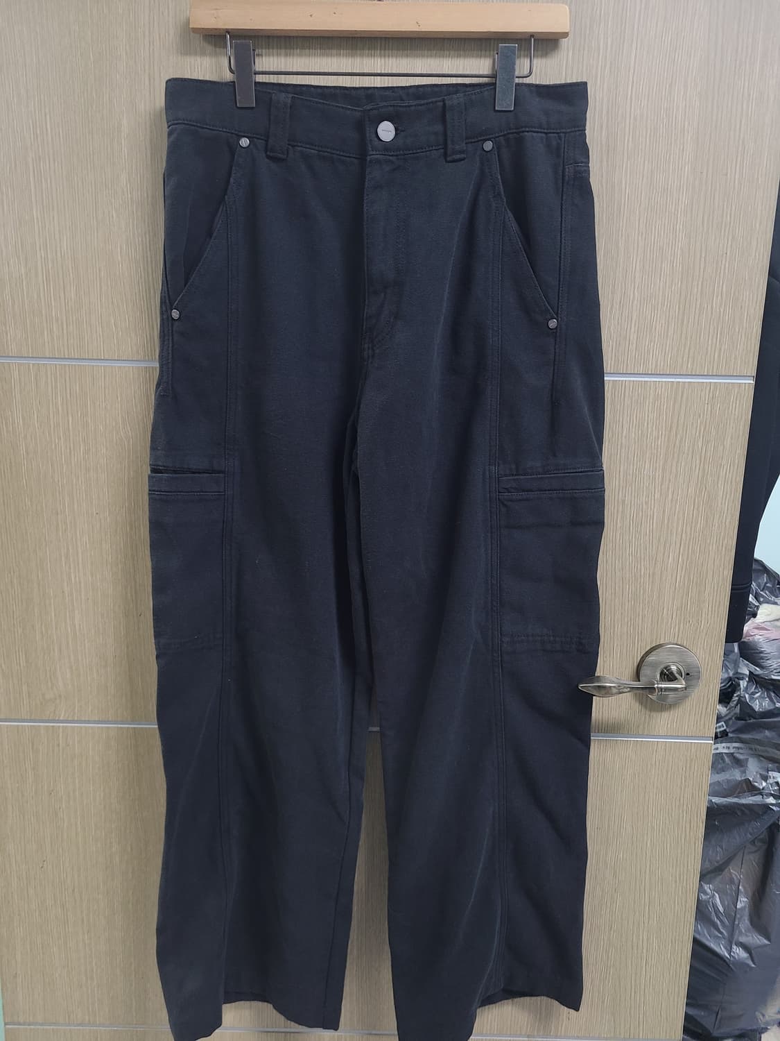시스템옴므 와이드핏 블랙 워크웨어 스타일 바지 상품이미지1