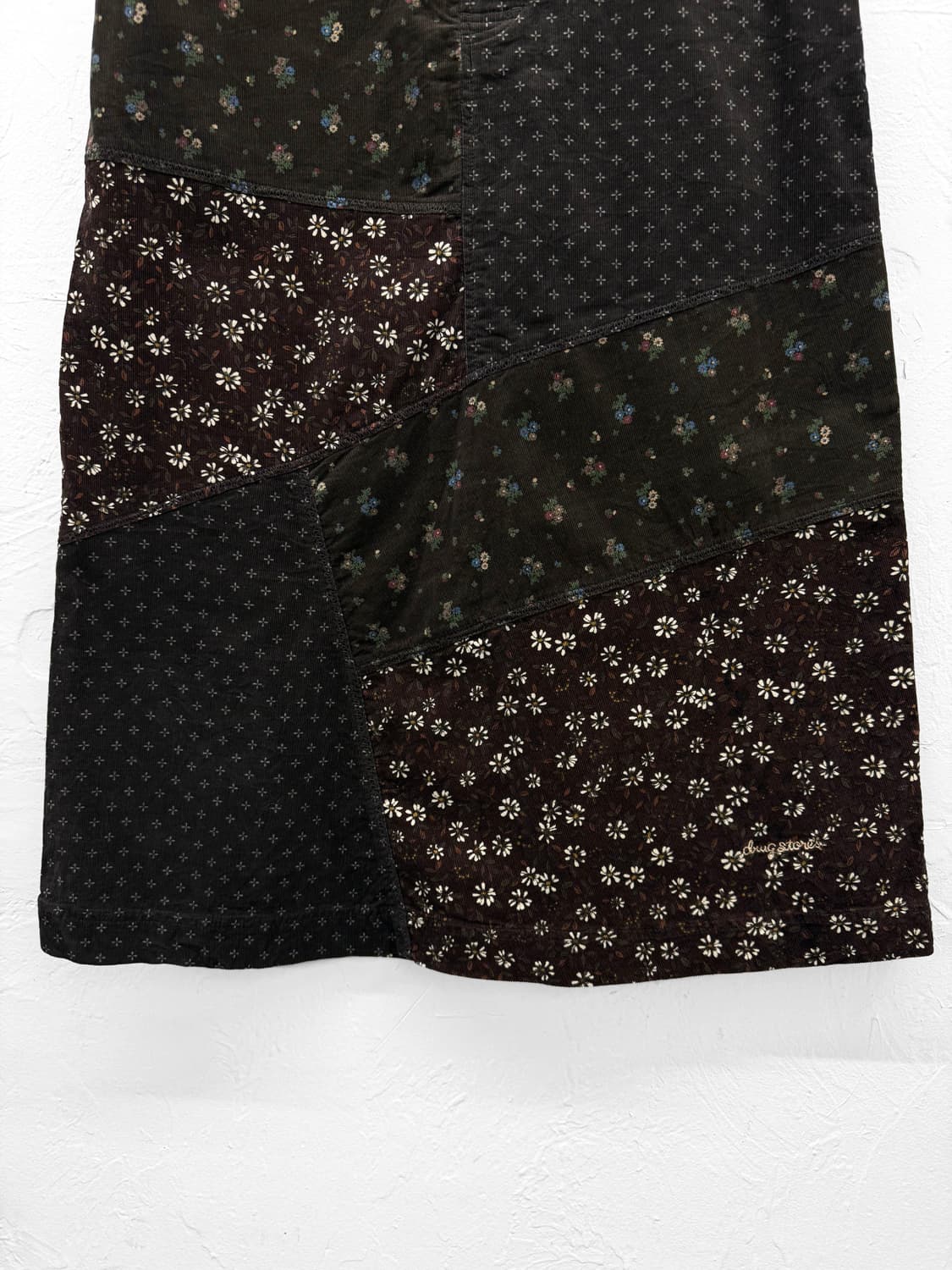 드럭스토어 패치워크 코듀로이 스커트 상품이미지3