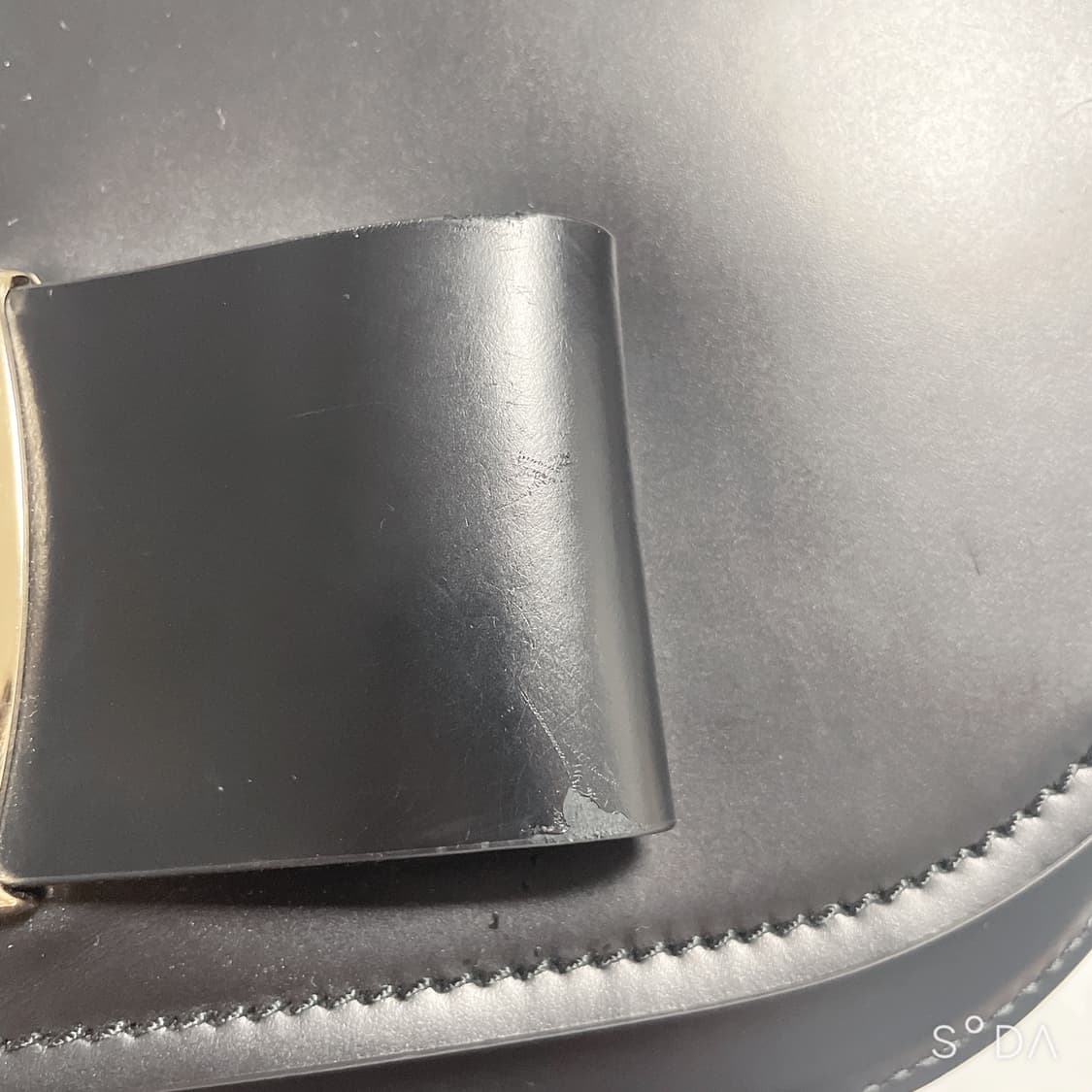 페라가모 리본 숄더백 블랙 상품이미지10