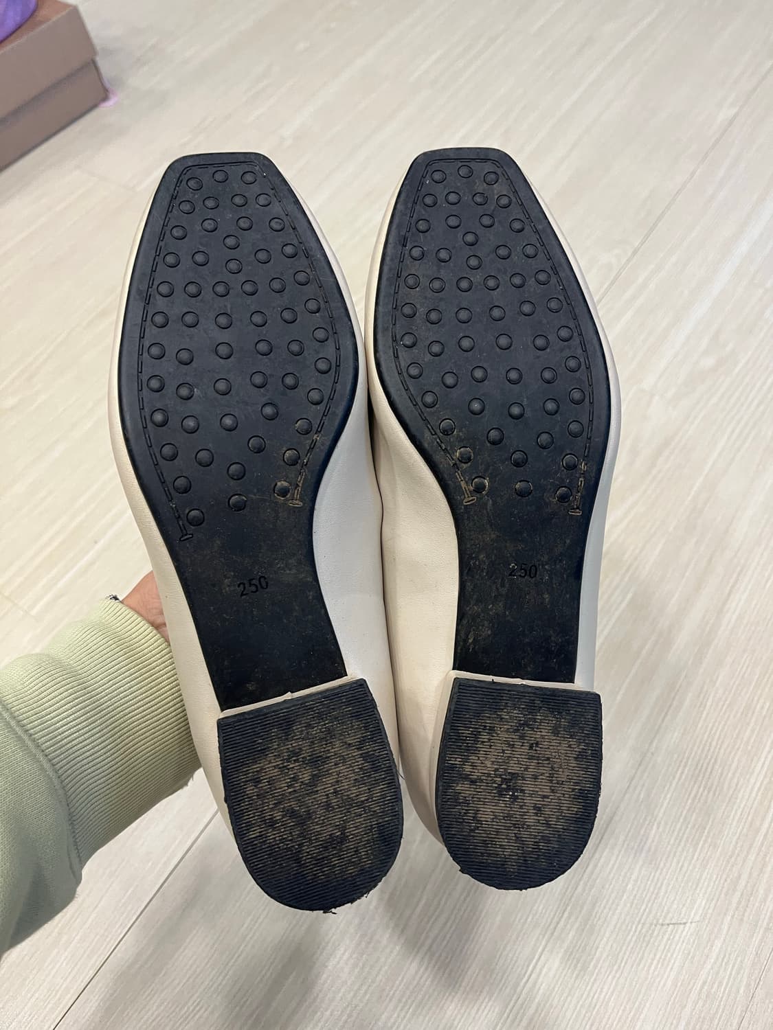 베이지 금장체인 로퍼 상품이미지5
