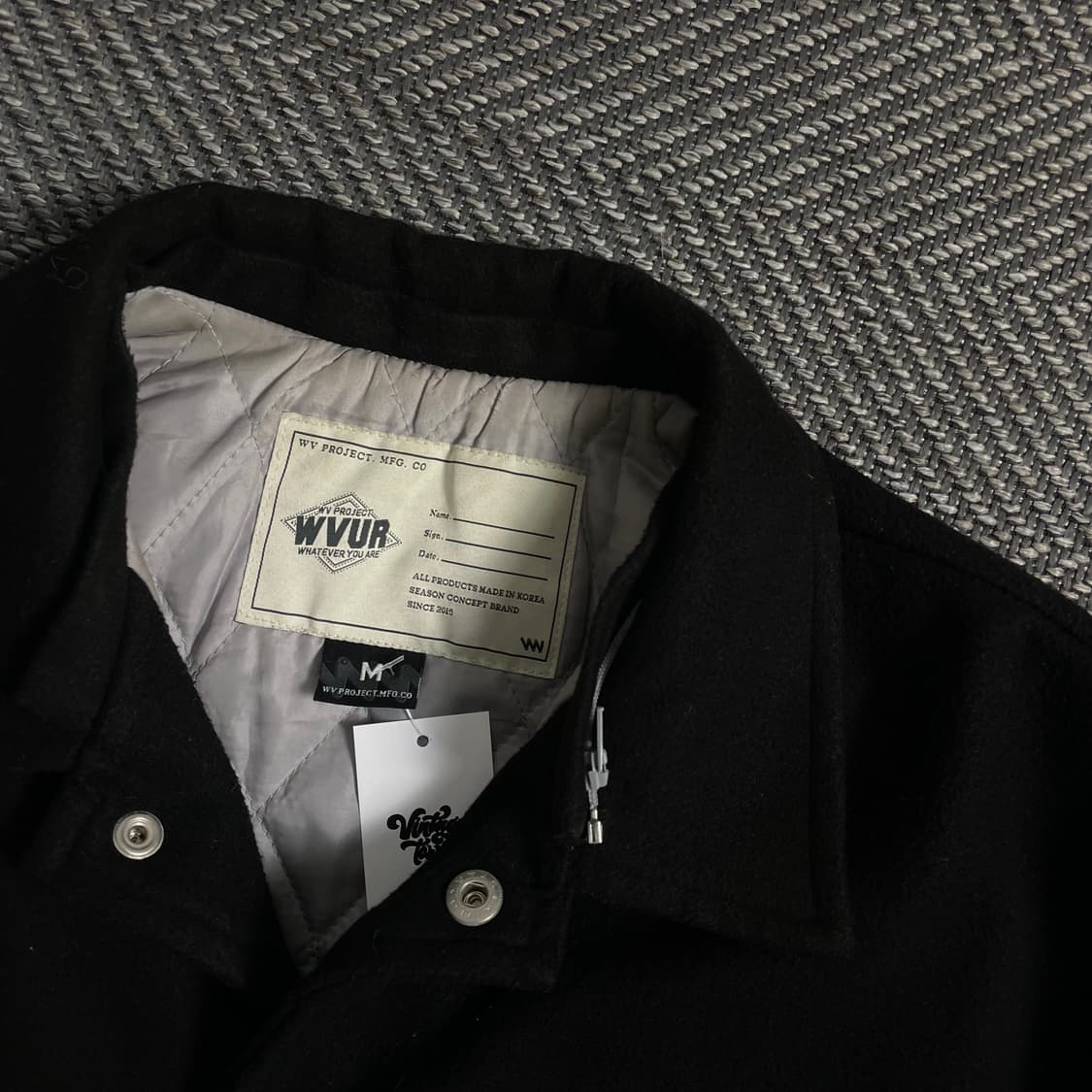 WVUR 스몰로고 빈티지 블랙 누빔 바시티 자켓y 4242 상품이미지6