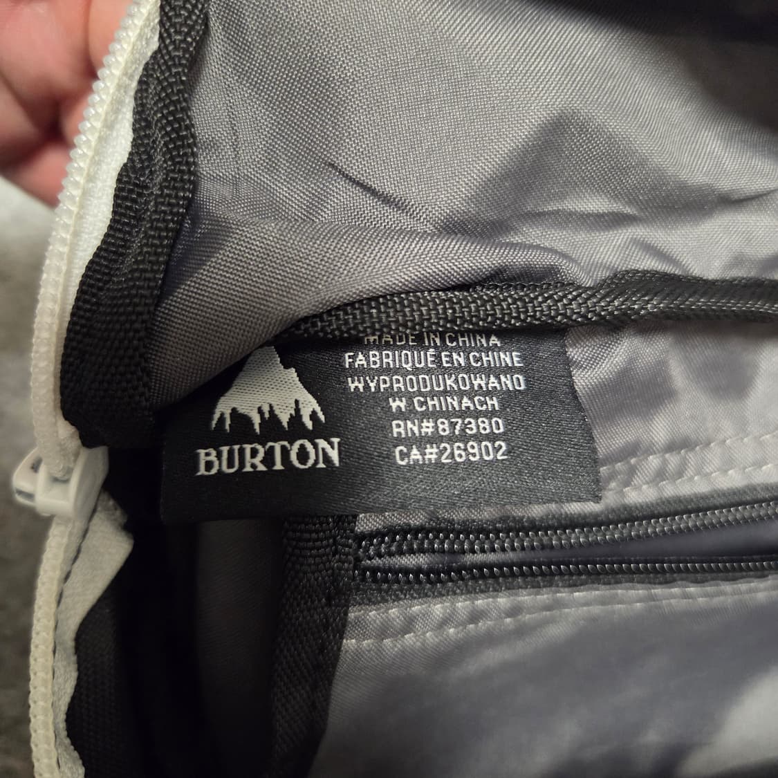 Burton 아메리칸 블랙 힙색 크로스백 가방 상품이미지7