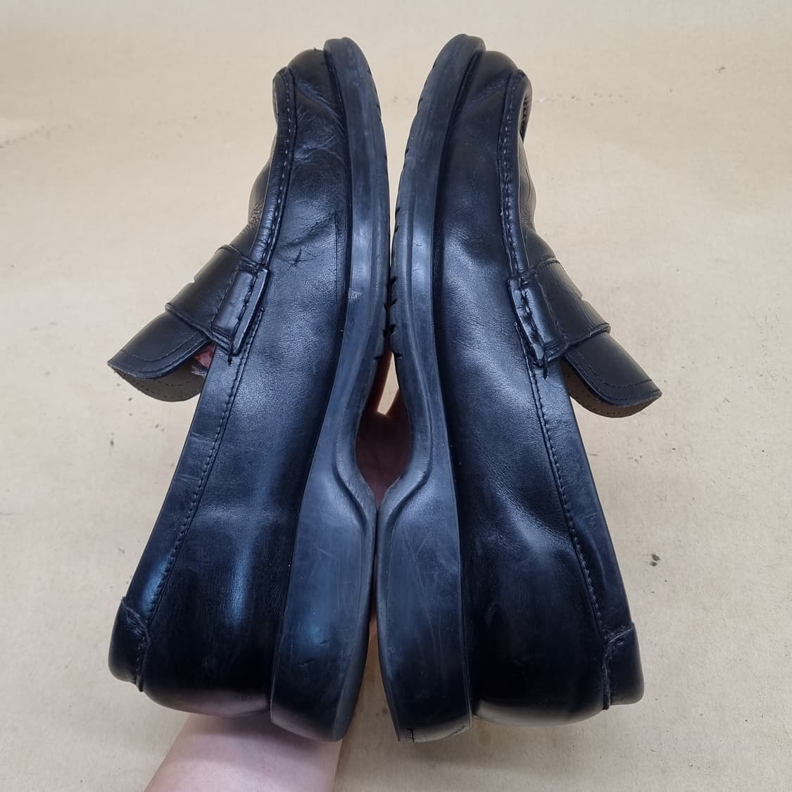 정품 페라가모 남성로퍼 255 상품이미지5