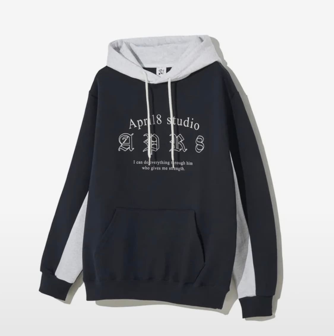 에이프릴 에잇 후드티 상품이미지1