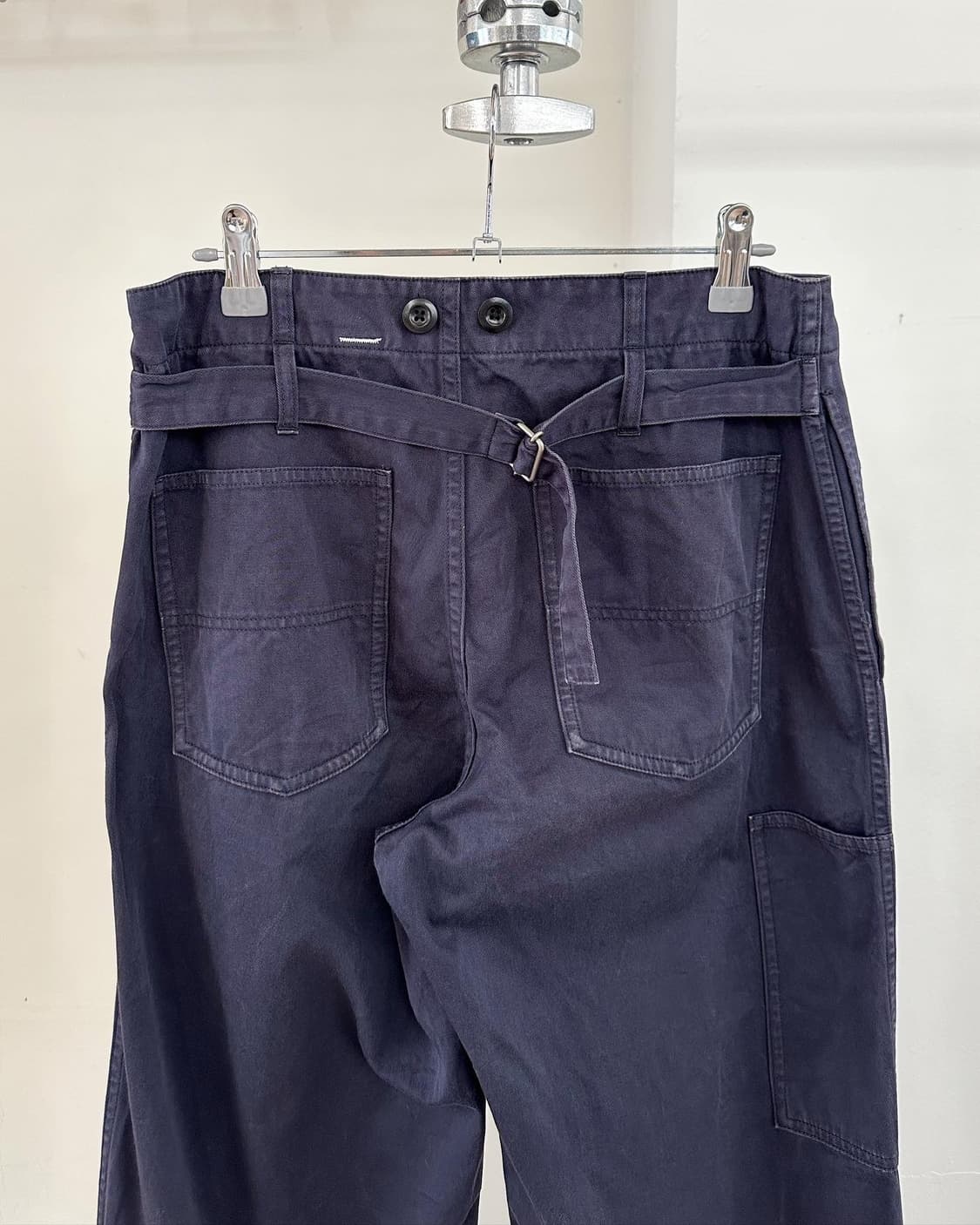 마가렛호웰 네이비 백버클 코튼 조거 팬츠  상품이미지5