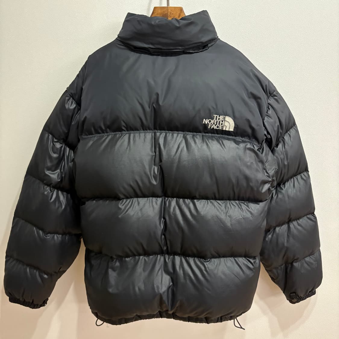 해외판 정품 노스페이스 눕시 700 패딩 블랙 L 상품이미지8