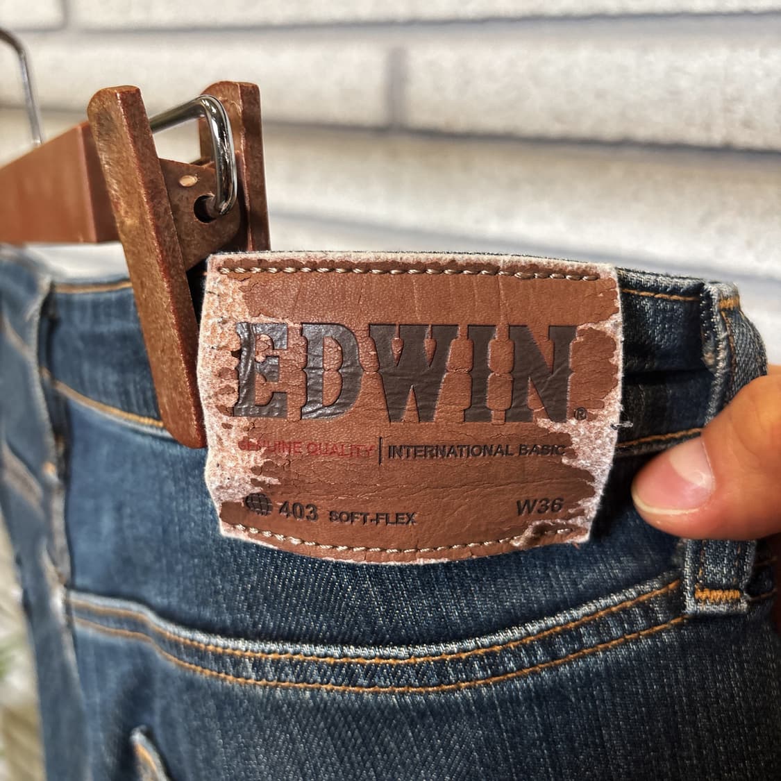 EDWIN 에드윈 스트레이트 인디고 데님팬츠 세로 슬럽 페이드 디테일 상품이미지6