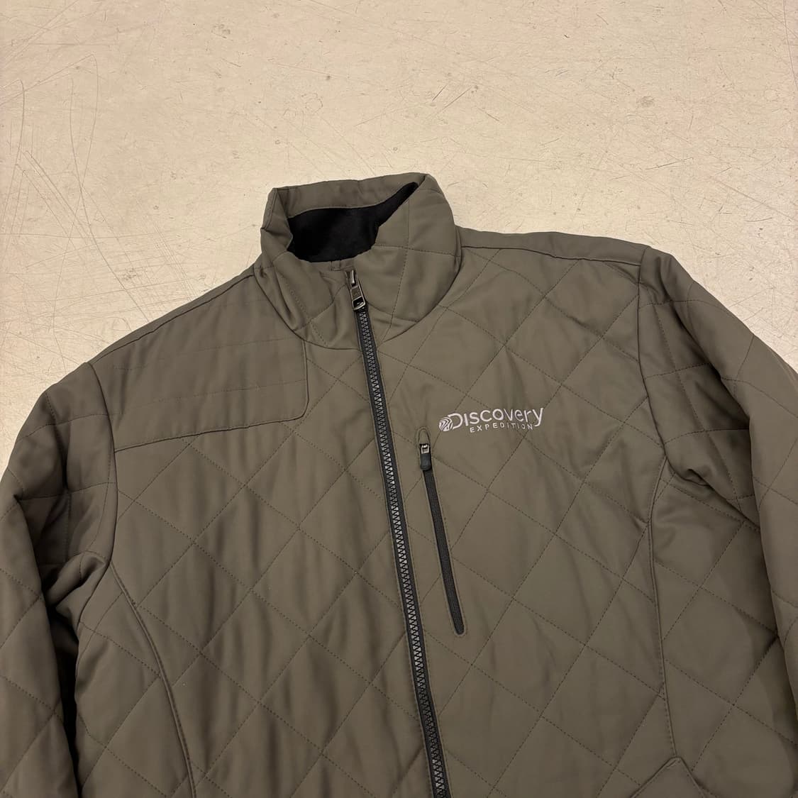 디스커버리 카키 누빔 점퍼 상품이미지2