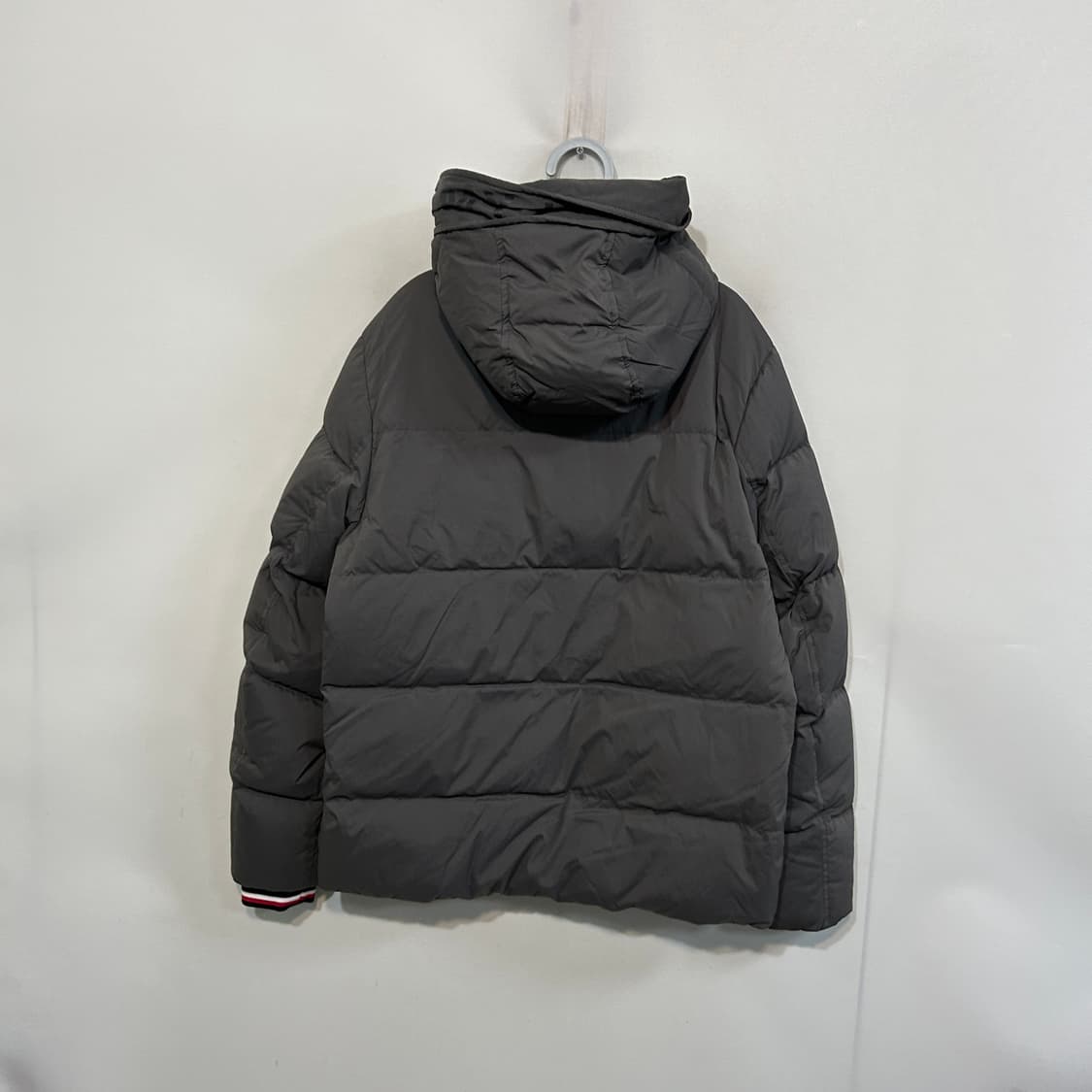 타미힐피거 남성 다운 패딩 95-100정도 상태최상 상품이미지3
