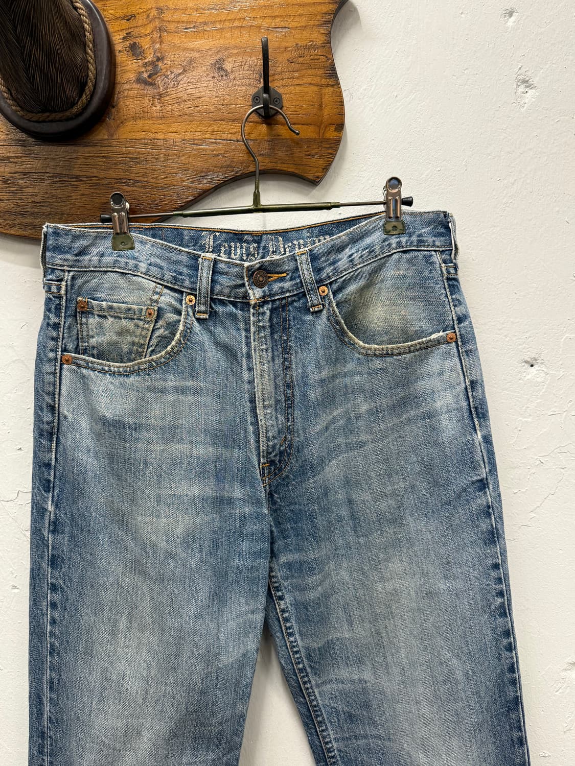 31.5) Levi’s 524 Light Wash Jeans 상품이미지6