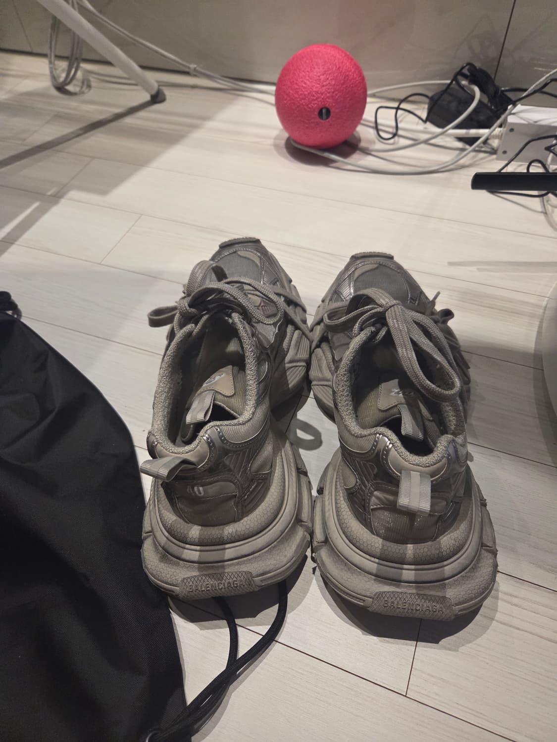 발렌시아가 3xl 그레이 40사이즈 상품이미지3