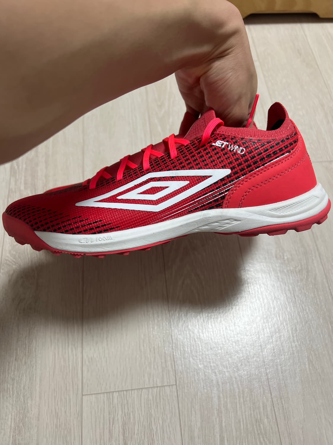 엄브로 제트윈드tf 상품이미지6