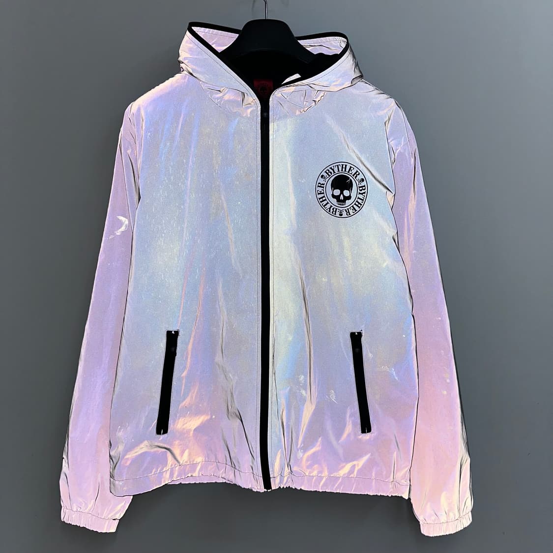 100 바이더알 남자 리플렉티브 루즈핏 바람막이 자켓 상품이미지2