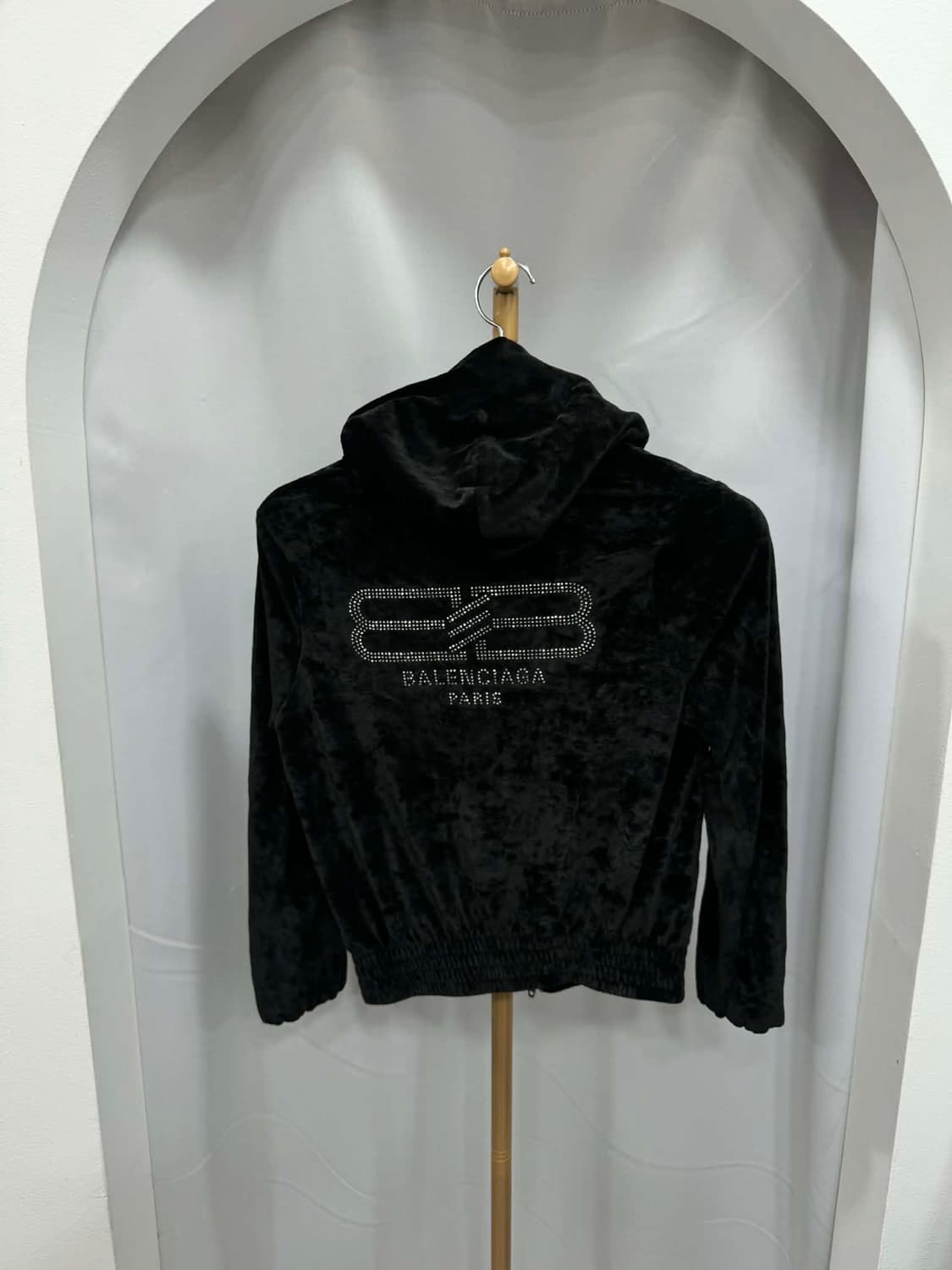 새상품급 백화점판 발렌시아가 BB 파리 벨벳 후드집업 36사이즈  상품이미지1