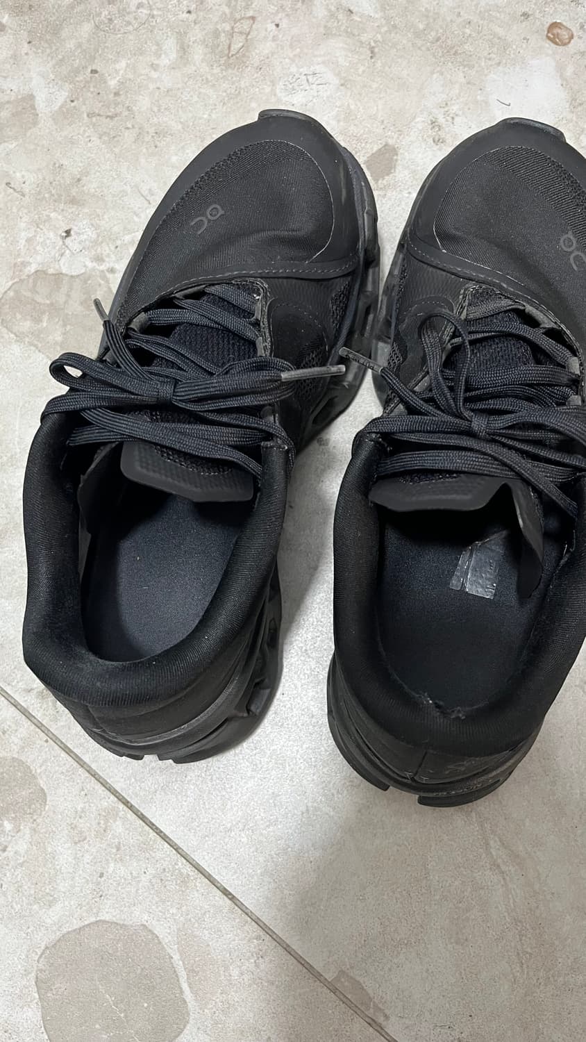 온러닝 포스트 아카이브 팩션 클라우드 몬스터 2 블랙 마그넷 상품이미지3